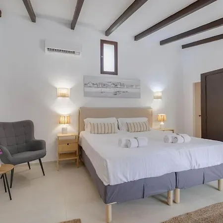 Copet Auf Fincagehoeft, Grosszuegiges Schlafzimmer Mit Bad, Xxl Pool, Daybeds, Wifi, Klima, Yoga ماناكور